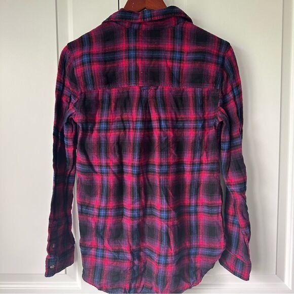 American Eagle Size S Ahhhmazingly Soft Boyfriend Fit Pink and Purple Flannel - Picture 3 of 4